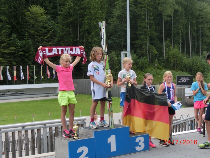 Kamila Krustiņa izcīna sudrabu Eiropas skolēnu čempionātā