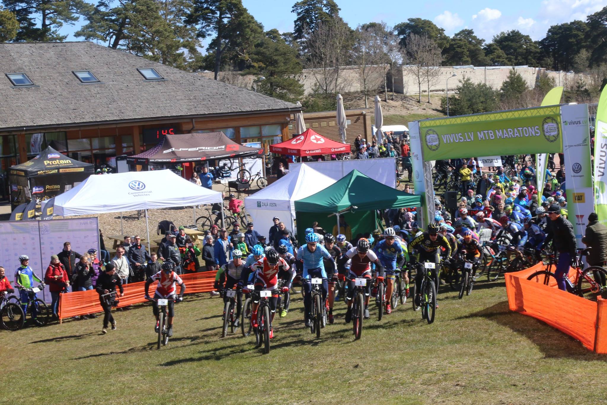 Pētersons (ZZK) uzvar, talsiniekiem labas vietas „Vivus.lv MTB maratona” 1.posmā